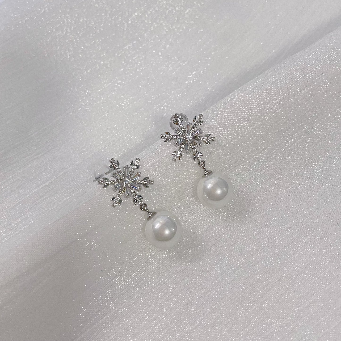 [Merry Christmas] Snowflake Pearl Earrings