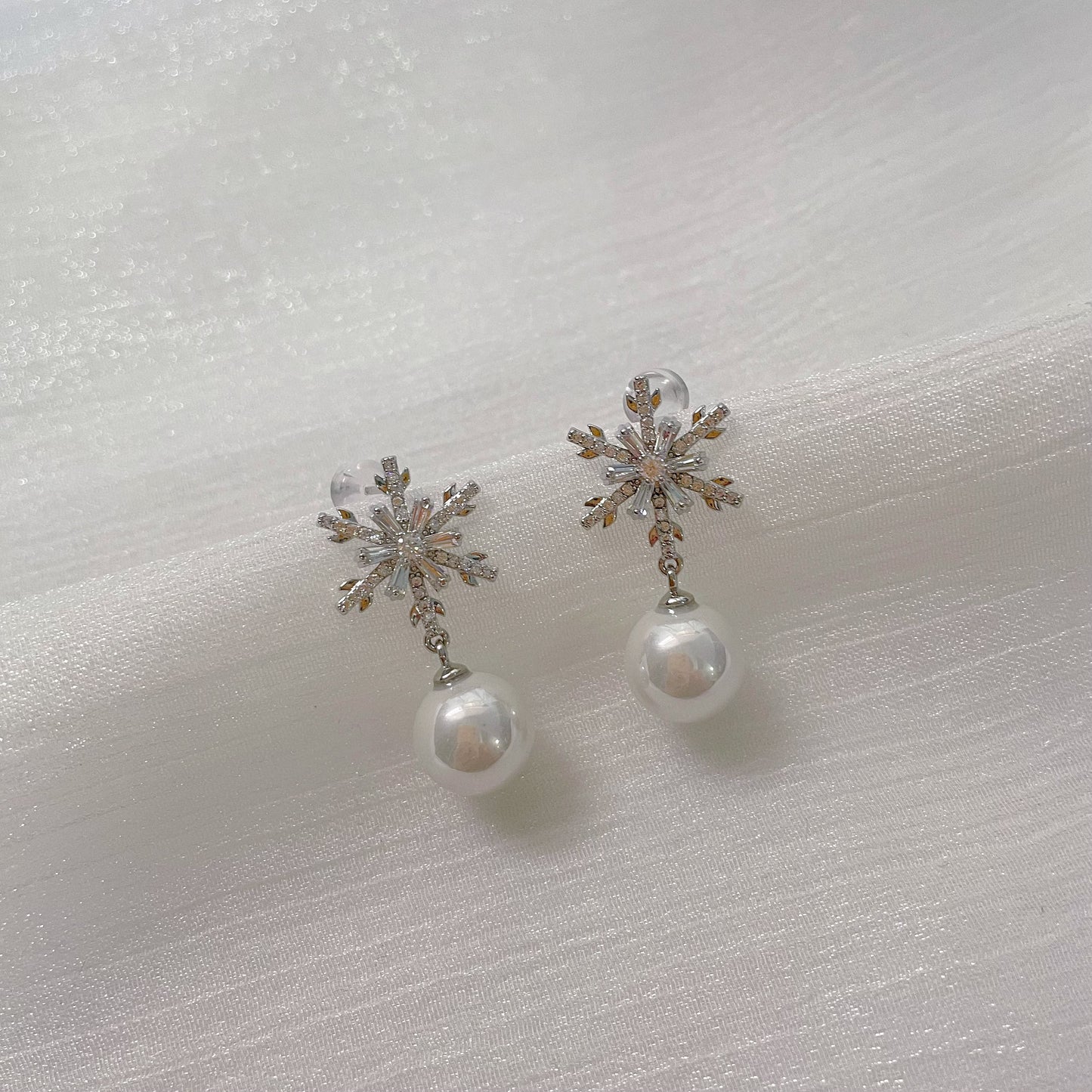 [Merry Christmas] Snowflake Pearl Earrings