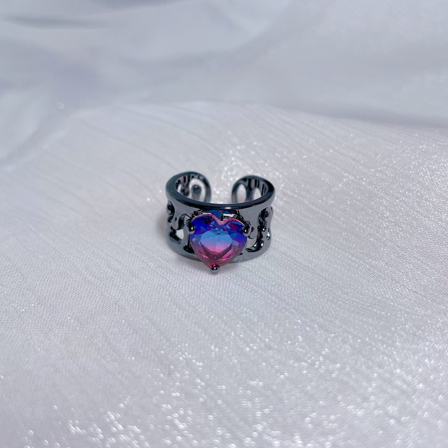 Cutout Lava Purple Gradient Heart Open Ring