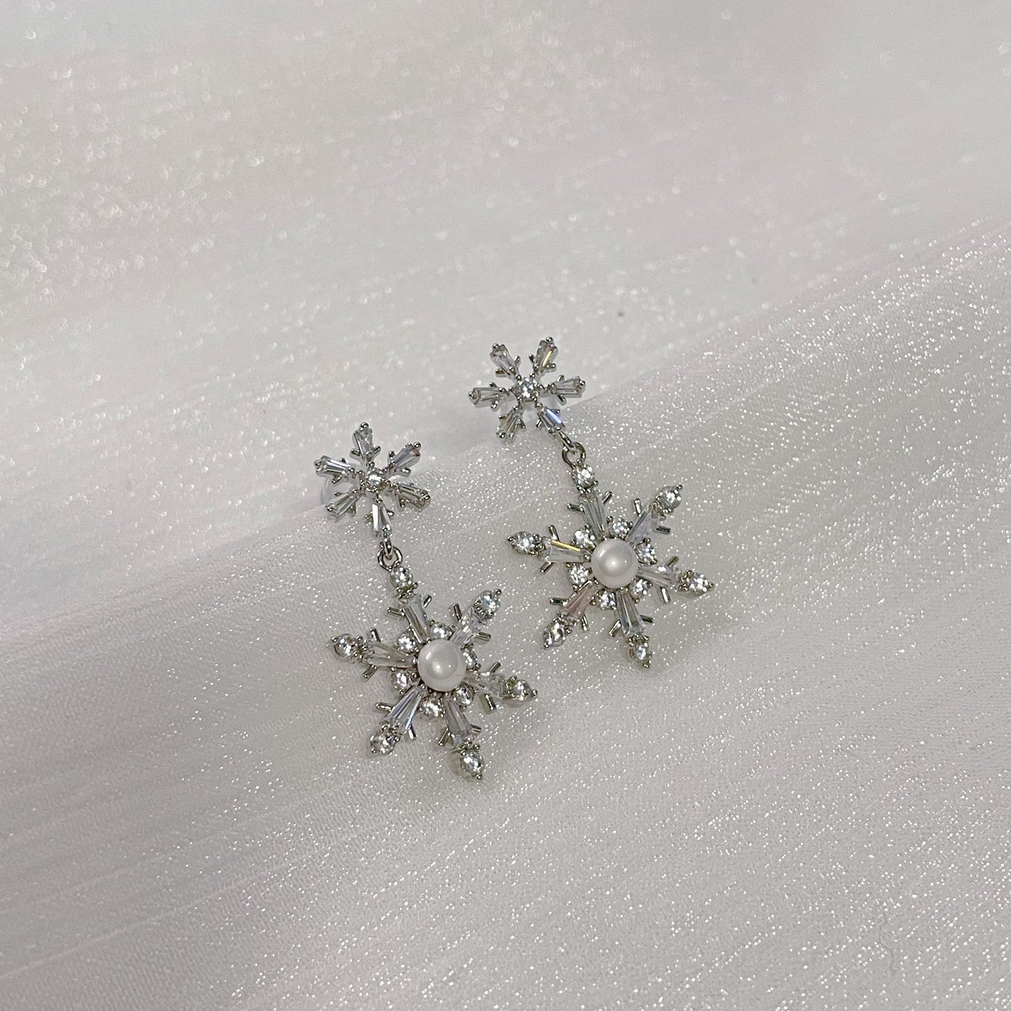 [Merry Christmas] Snowflake Pearl Earrings