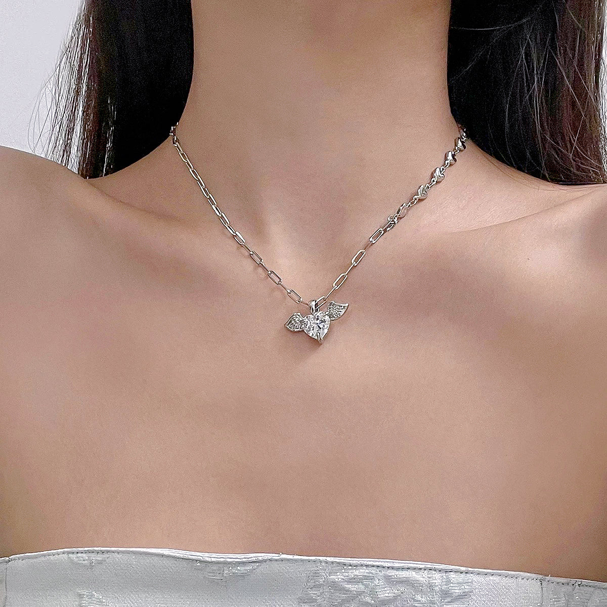 [Angel Wings]Heart Zircon Angel Necklace