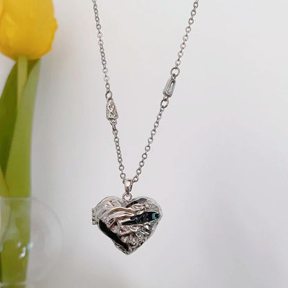 [Confession Heart] Pink Zircon Heart Necklace