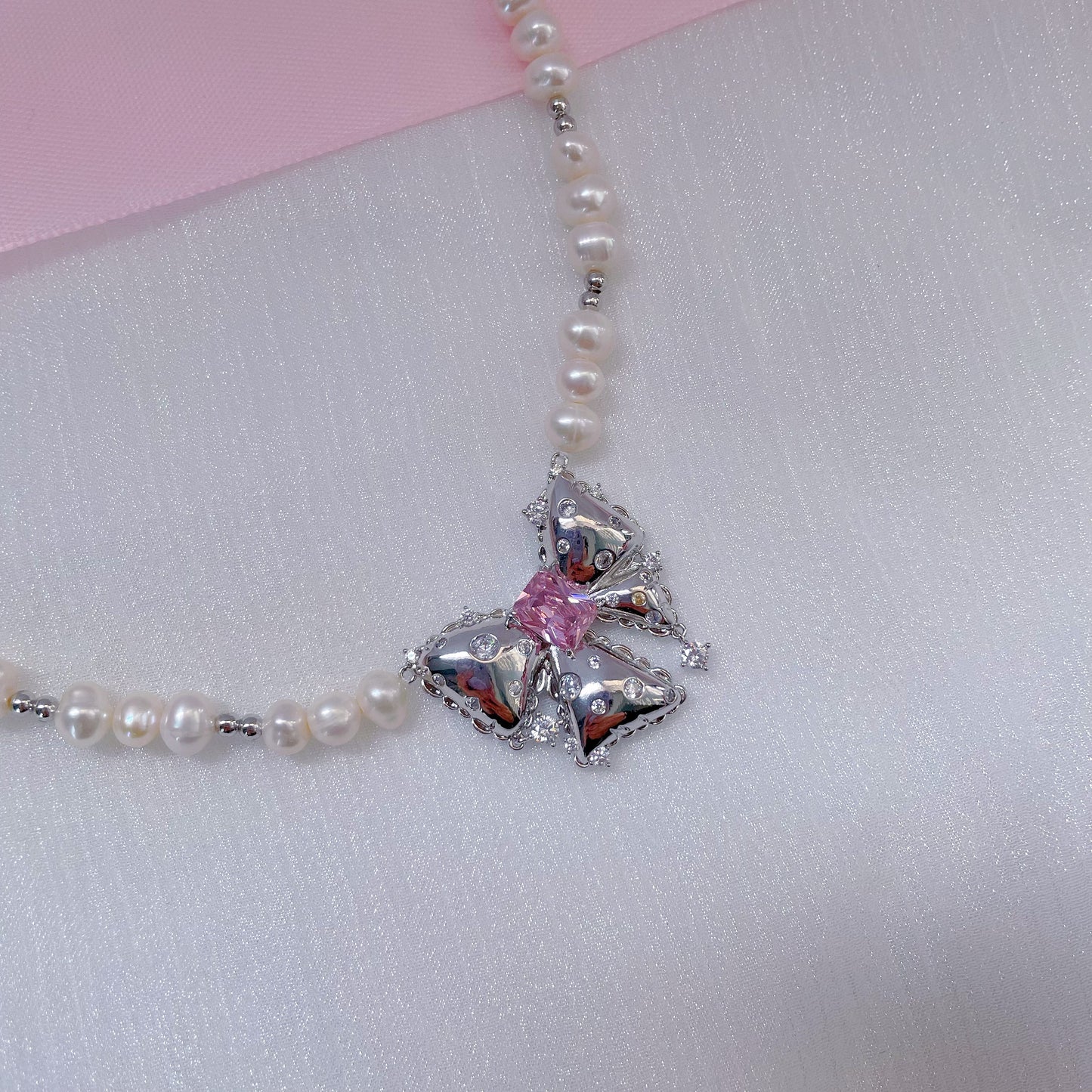 Pink Diamond Bow Pearl Necklace，Pink Zircon Earrings