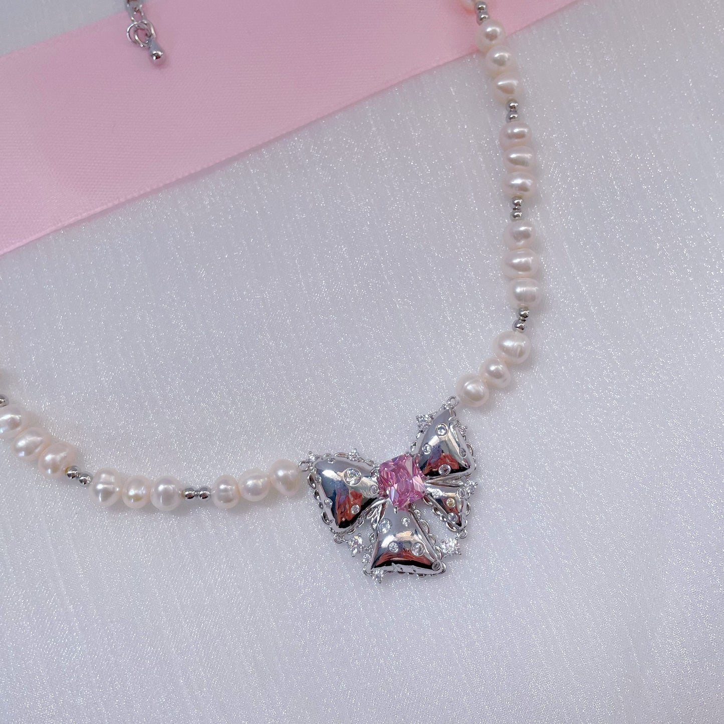 Pink Diamond Bow Pearl Necklace，Pink Zircon Earrings