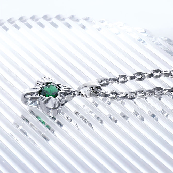 Emerald Zircon Clover Necklace