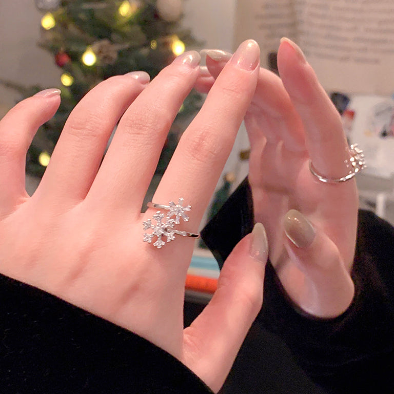 Snowflake Twirl Ring