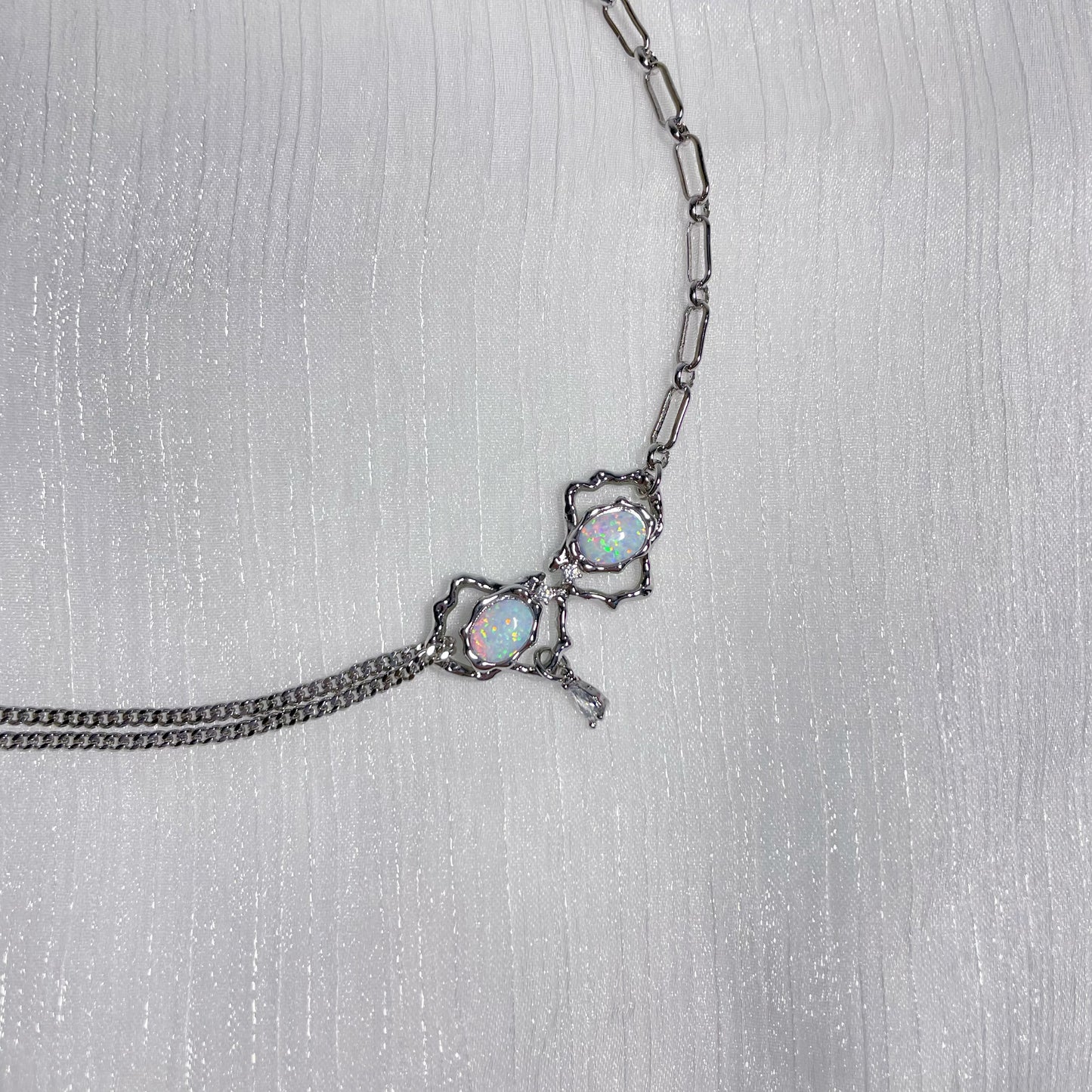 Opal Double Layer Stitching Necklace