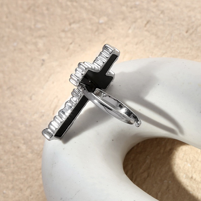 Metal Lava Cross Ring