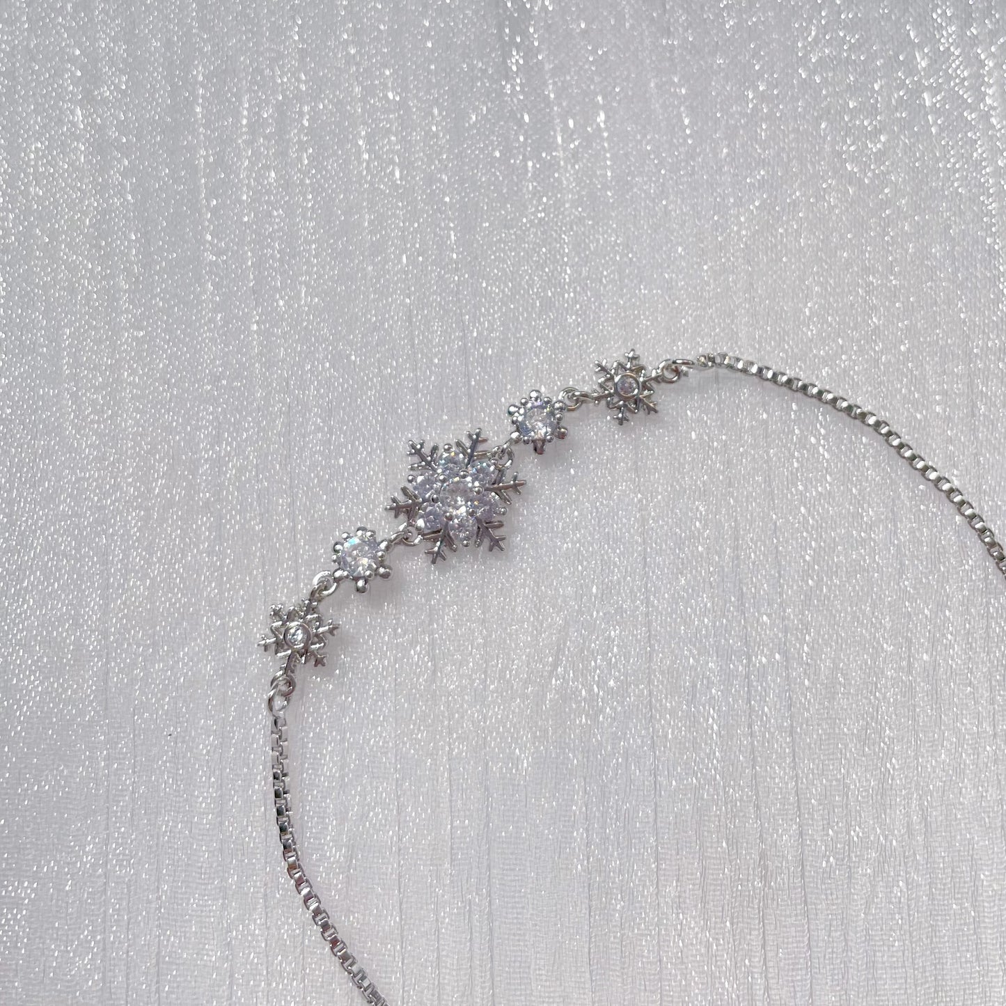 Snowflake Zircon Bracelet