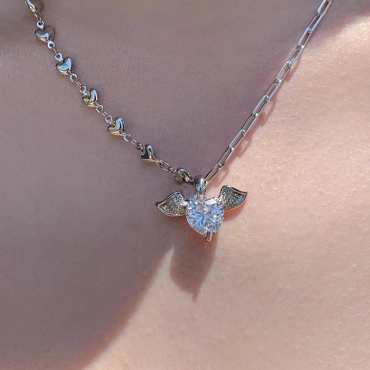 [Angel Wings]Heart Zircon Angel Necklace