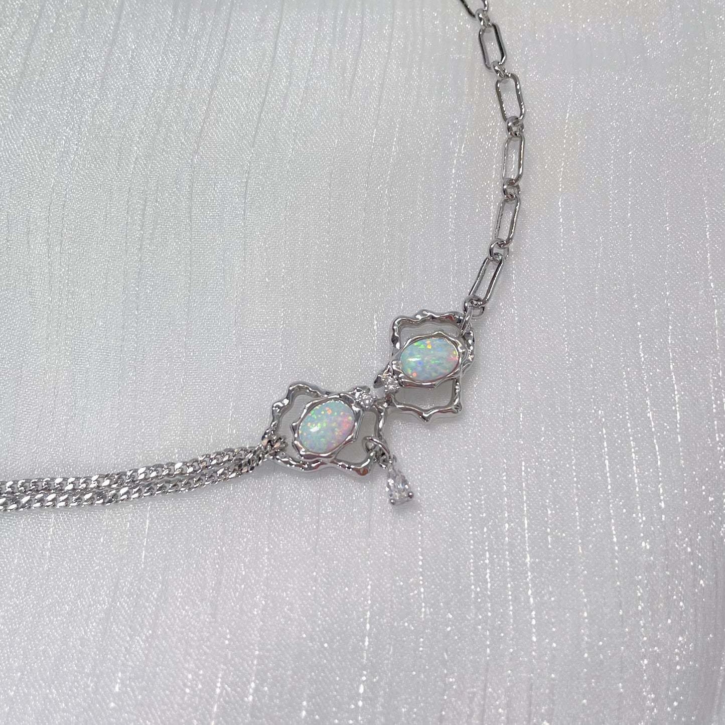 Opal Double Layer Stitching Necklace