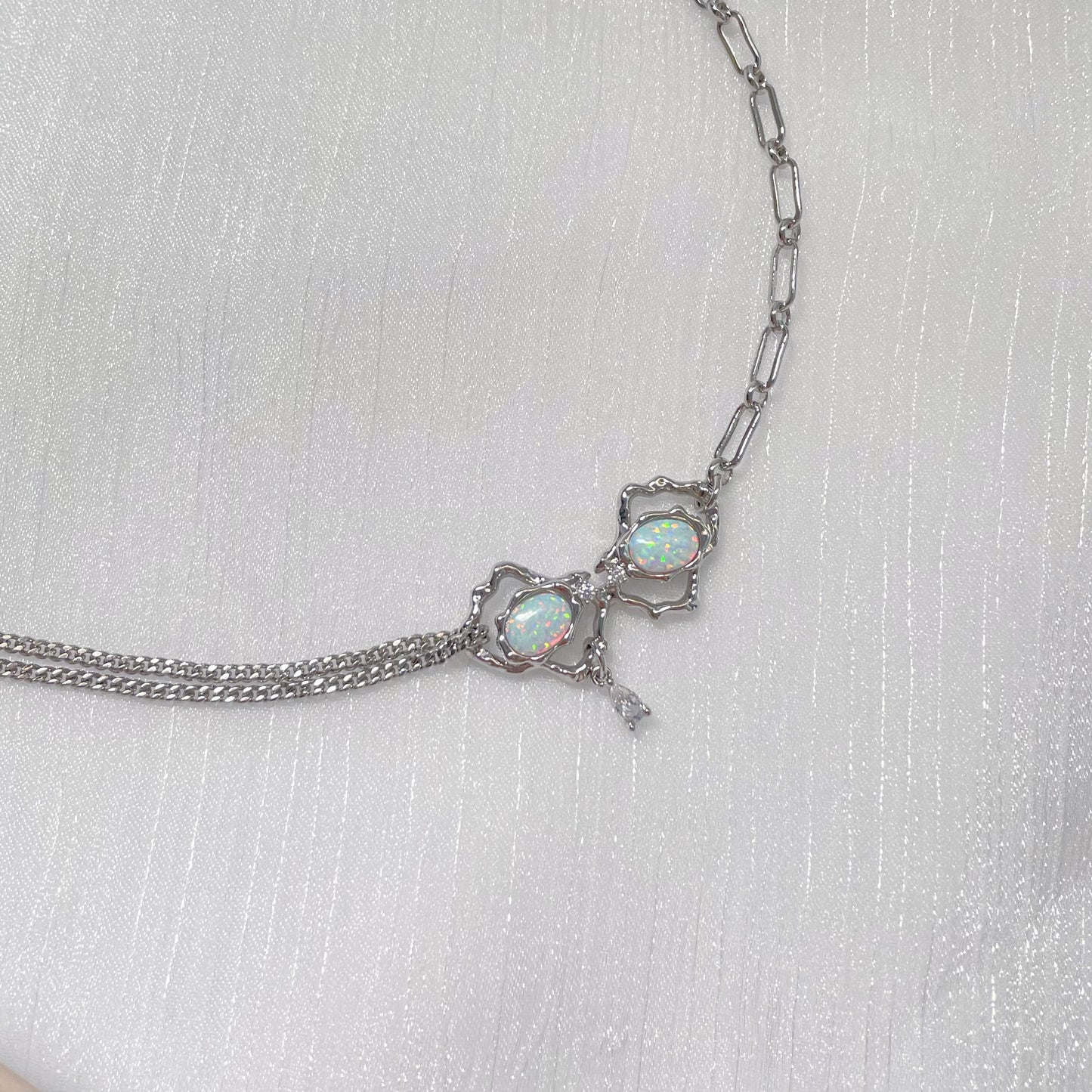 Opal Double Layer Stitching Necklace