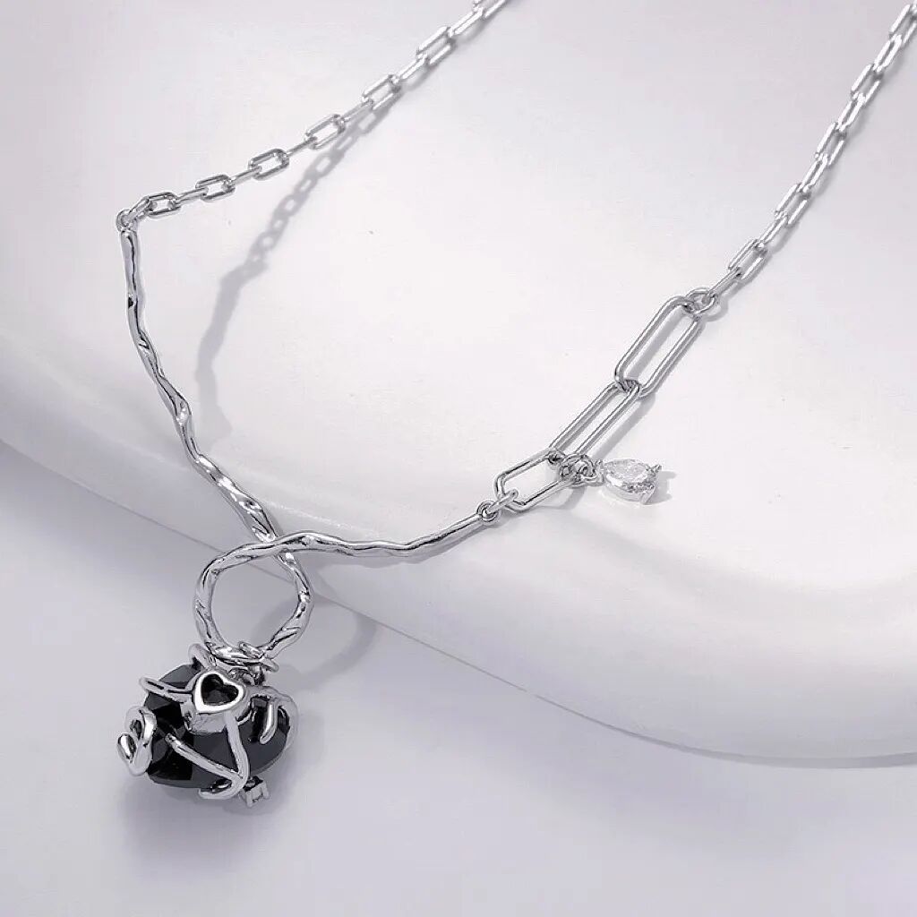 Black Heart Zircon Necklace